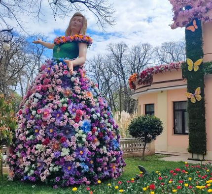 Великденска приказка в Крайова